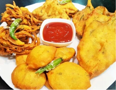 MIX PAKORA (PER PLATE)
